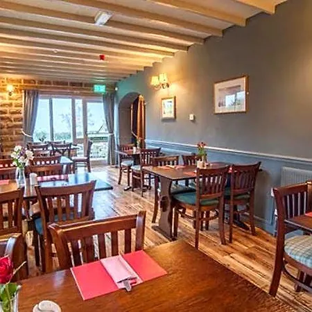 The Plough Hotel 3*